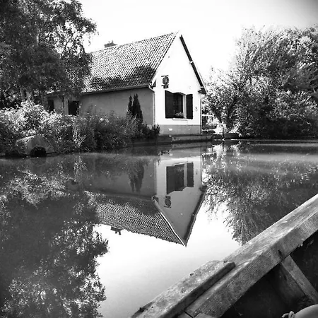 Couette-café La Flandre Entre Plaine, Et Marais *