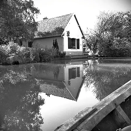 La Flandre Entre Plaine, Et Marais *
